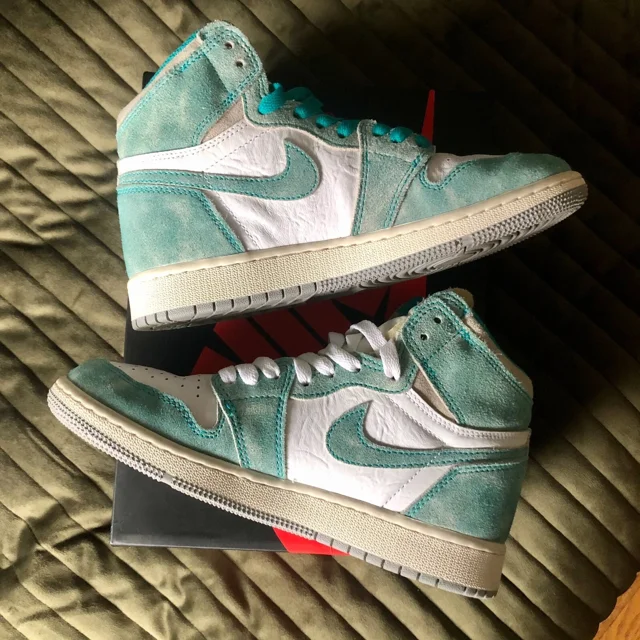A i r-Jor-dan 1 Retro High Turbo Green 4.5Y - IN ORIGINAL BOX, ONLY WORN TWICE