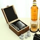 thumbnail image 4 of Set de regalo de piedras para whisky y vaso de whisky, 8 piedras para whisky, 1 vaso de whisky de cristal en caja de madera, 4 of 7