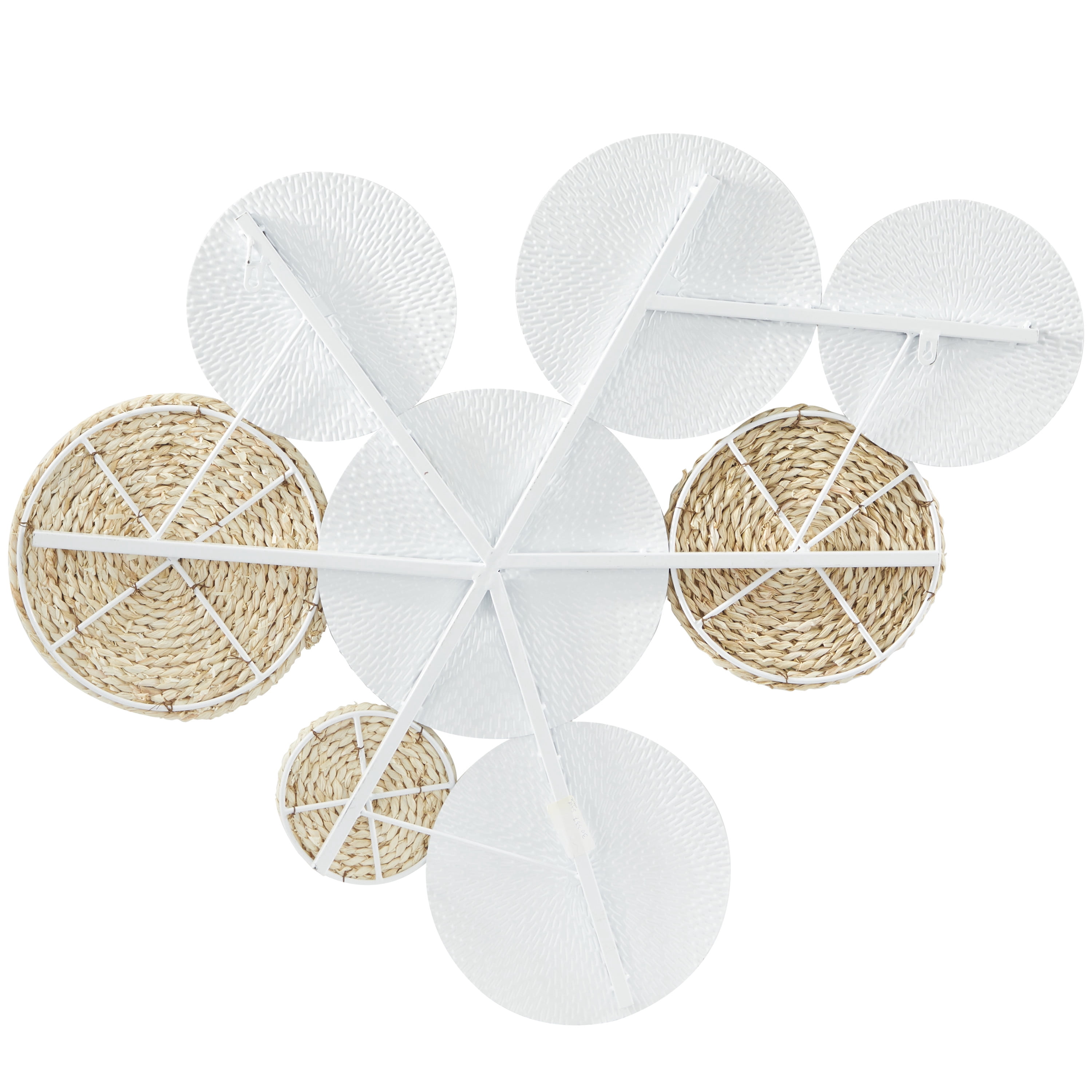 DecMode White Metal Rope Design Plate Wall Decor with Textured Pattern