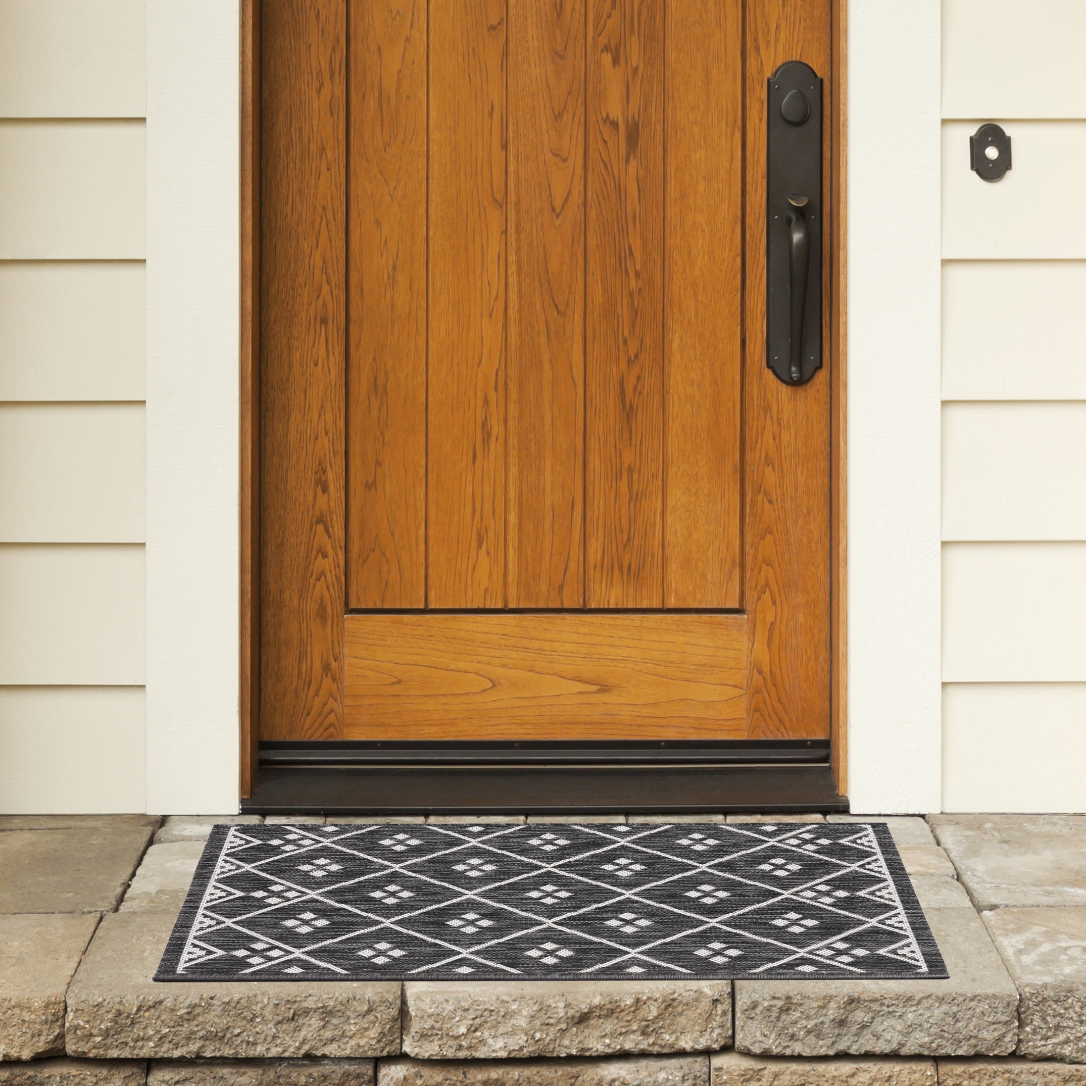 SAFAVIEH Courtyard Wasif Geometric Indoor/Outdoor Area Rug, Black/Ivory, 2'7" x 5'