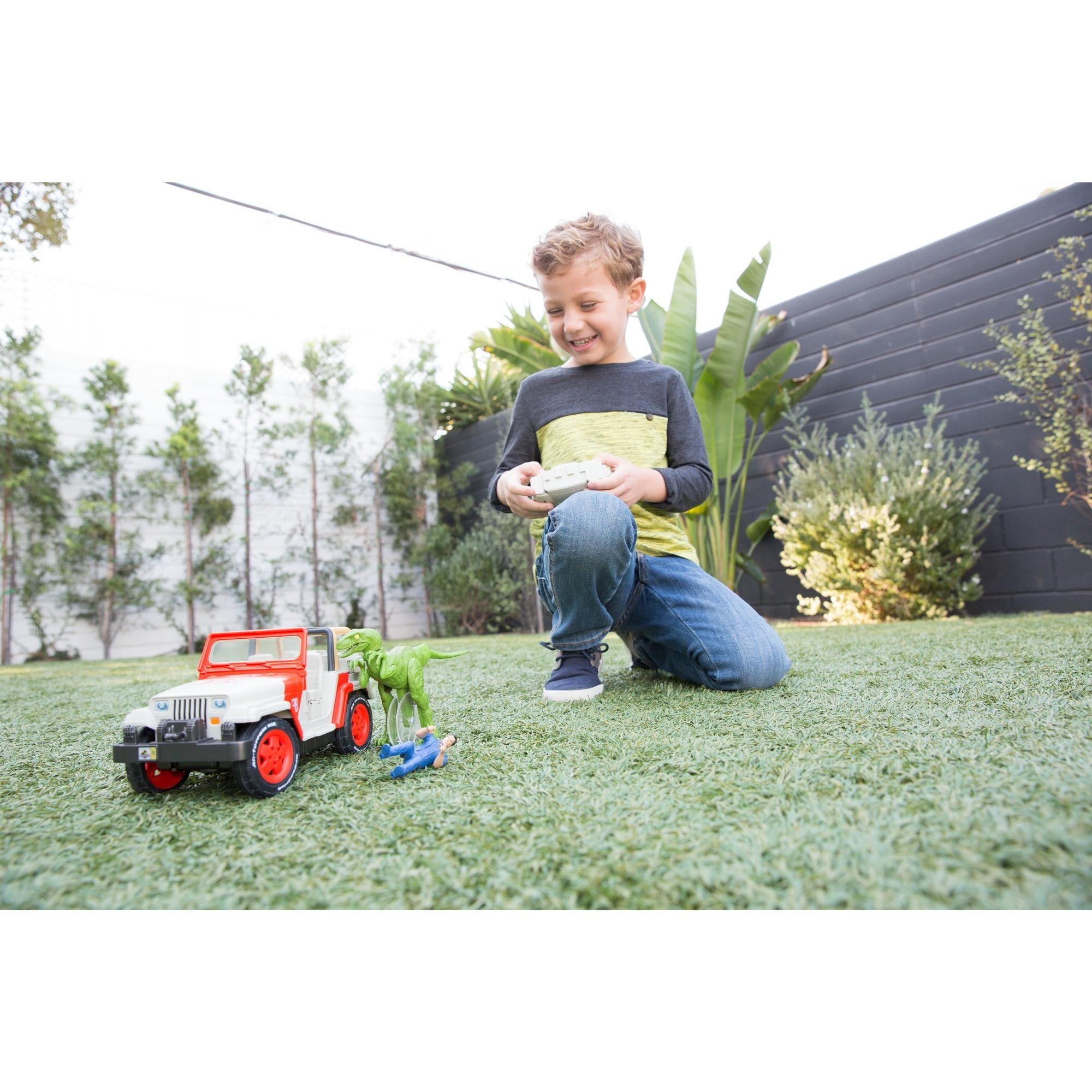 jeep wrangler raptor attack