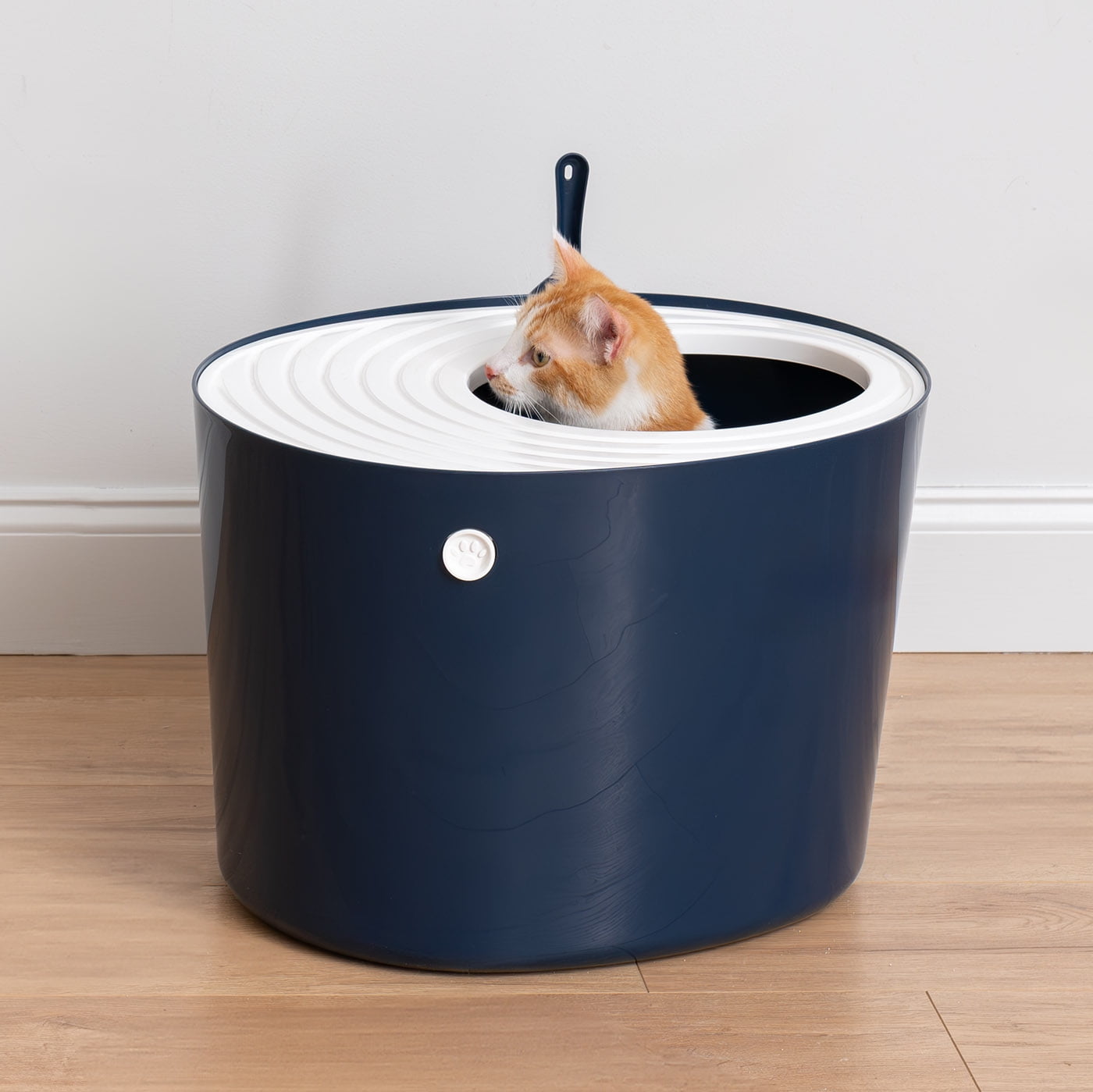 IRIS Large Stylish Round Top Entry Cat Litter Box with Scoop, Curved Kitty Litter Pan with Litter Particle Catching