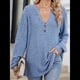 thumbnail image 4 of Camisa Henley de Larga para Mujer, Cuello en V, Suéteres Casuales Elegantes, Ropa de Moda para Otoño. Azul Colorido XXL, 4 of 10