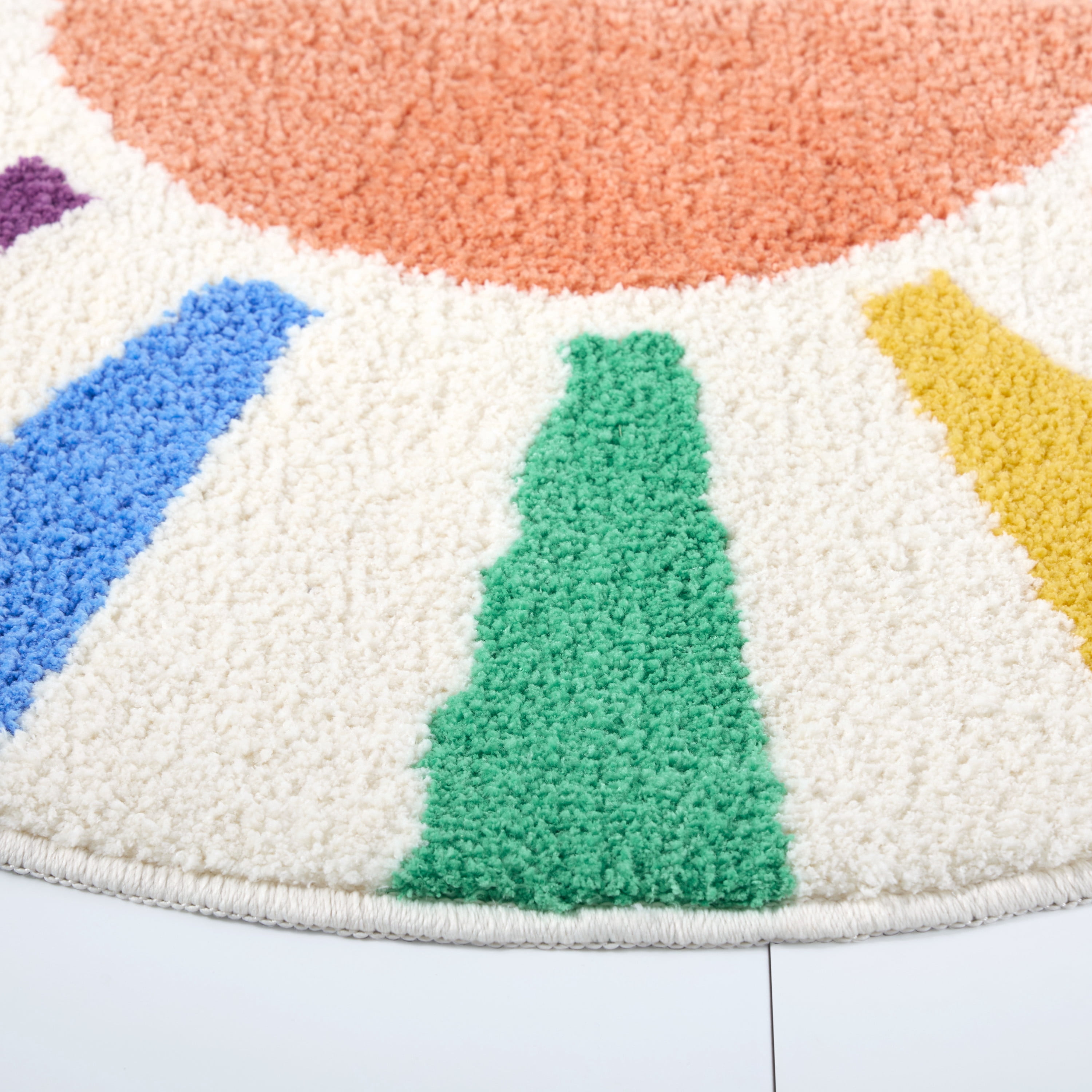 TOWN & COUNTRY PLAY Hello Sunshine Rainbow Sun Half Circle Shaped Bath Mat, Absorbent Tufted Floor Mat, Non-Slip Backing, Machine Washable, Multicolor, 32.7"x16.5"