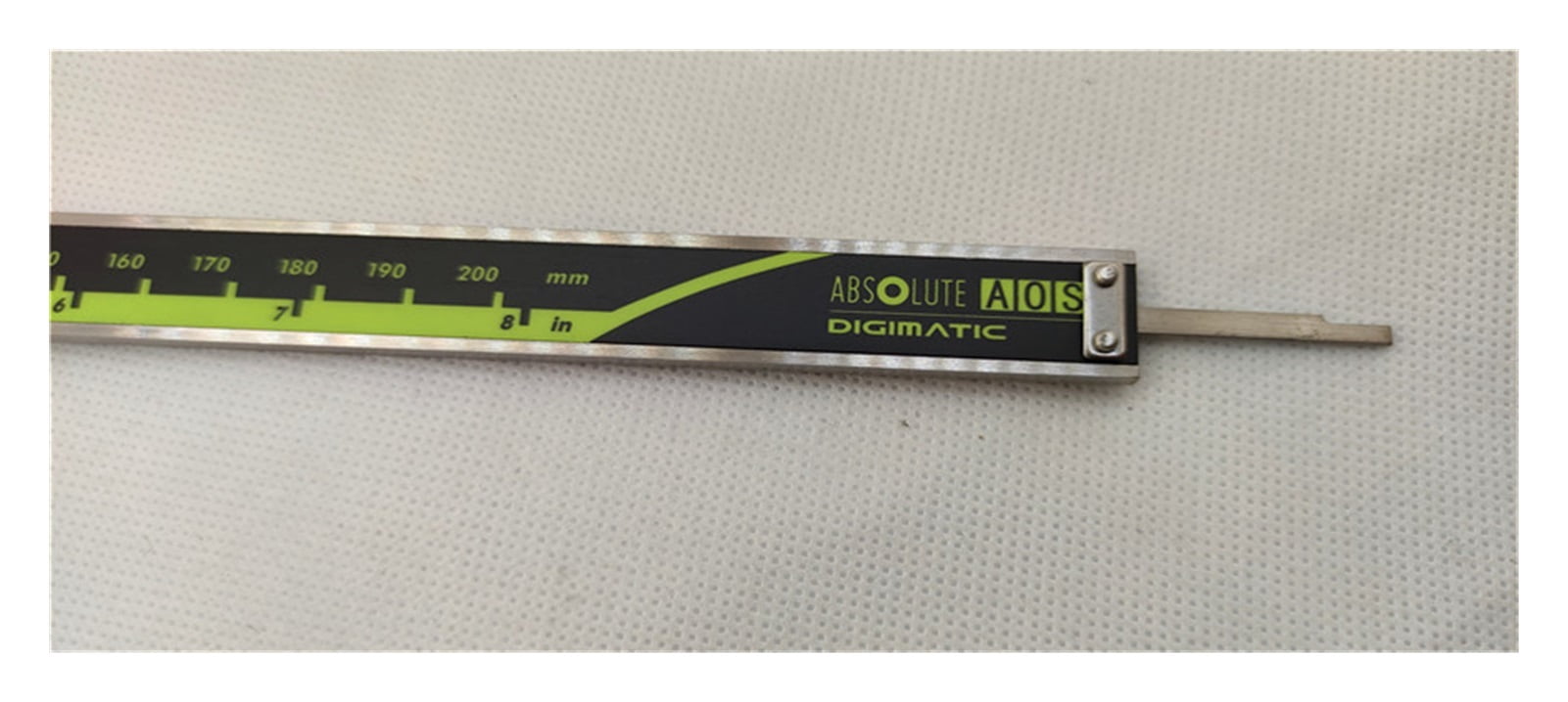 Digital Caliper LCD Vernier Calipers 8 inch 0-200mm 500-197-20 Caliper Electronic Measuring Tools Stainless Steel