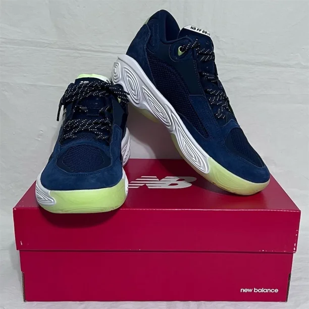 New Balance Men's Fresh Foam BB v2 Basketball Shoes Blue Size 9