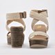 thumbnail image 3 of SANDALIA ROJO CEREZA BEIGE 132775, 3 of 4