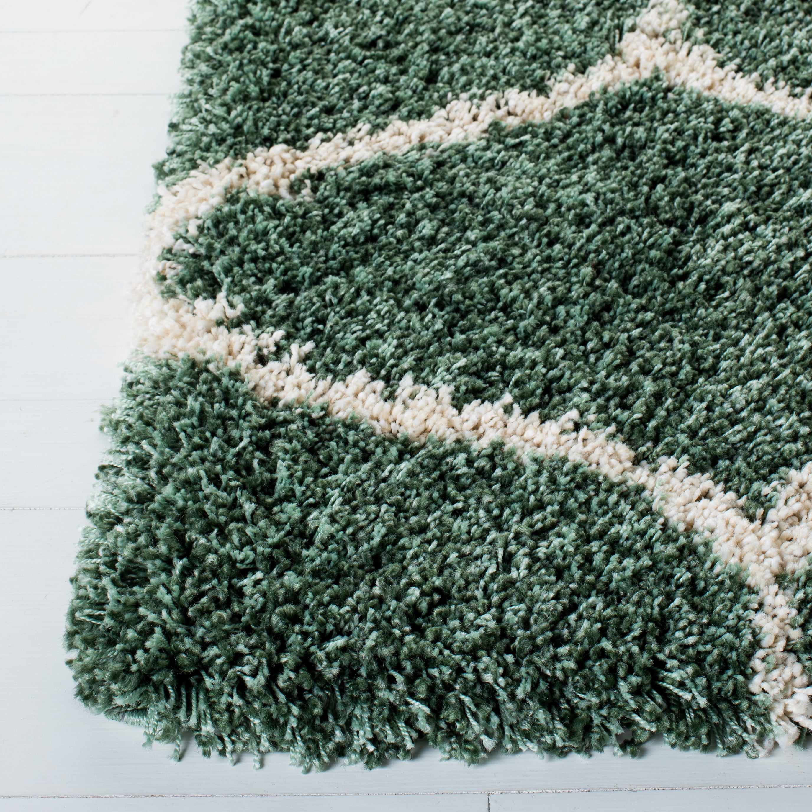 Safavieh Hudson Arline Geometric Shag Area Rug, Light Green/Ivory, 4' x 4' Square