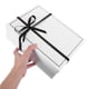 thumbnail image 4 of Caja de regalo plegable con tapa y cinta, elegante embalaje de cartón blanco para cumpleaños, bodas, San Valentín y Navidad., 4 of 5