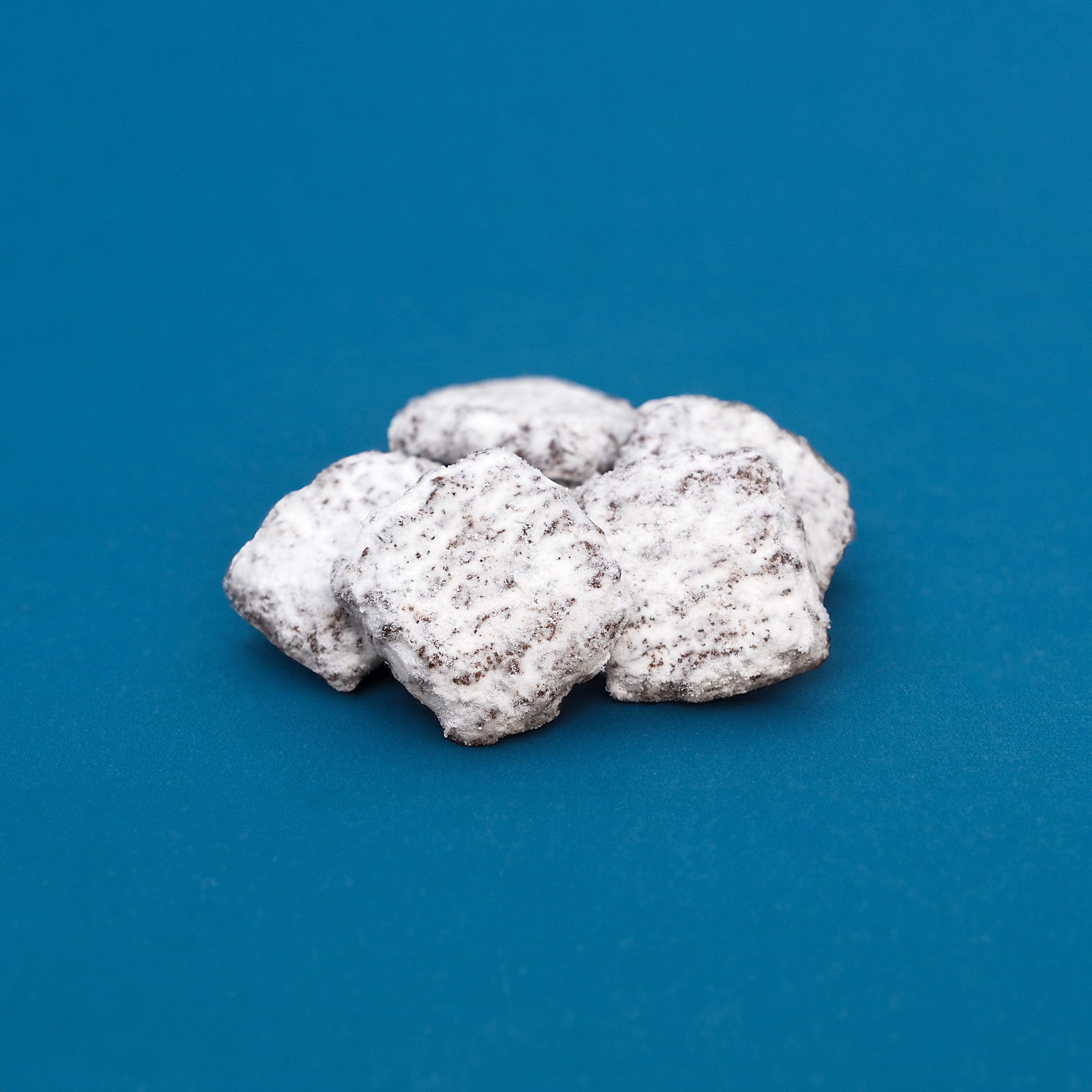 Little Dutch Boy Bakery Powdered Chocolate Baked Gourmet Cookie Tin, 32 oz, Approx. 70 Count