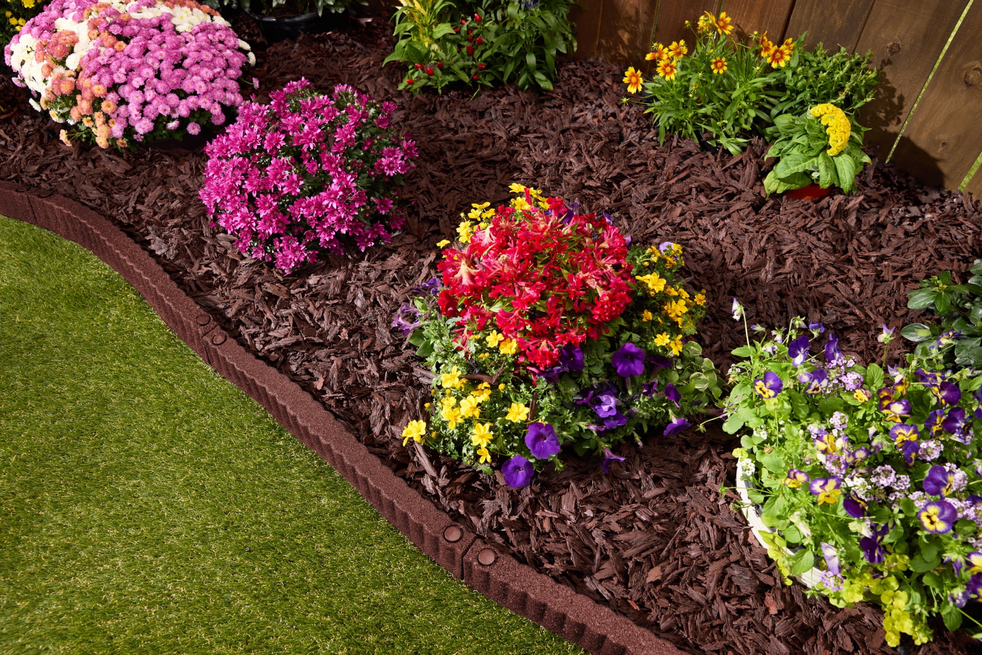 Expert Gardener 2' x 3" Red Recycled Rubber Garden Border Landscape Edging - 18 Pack