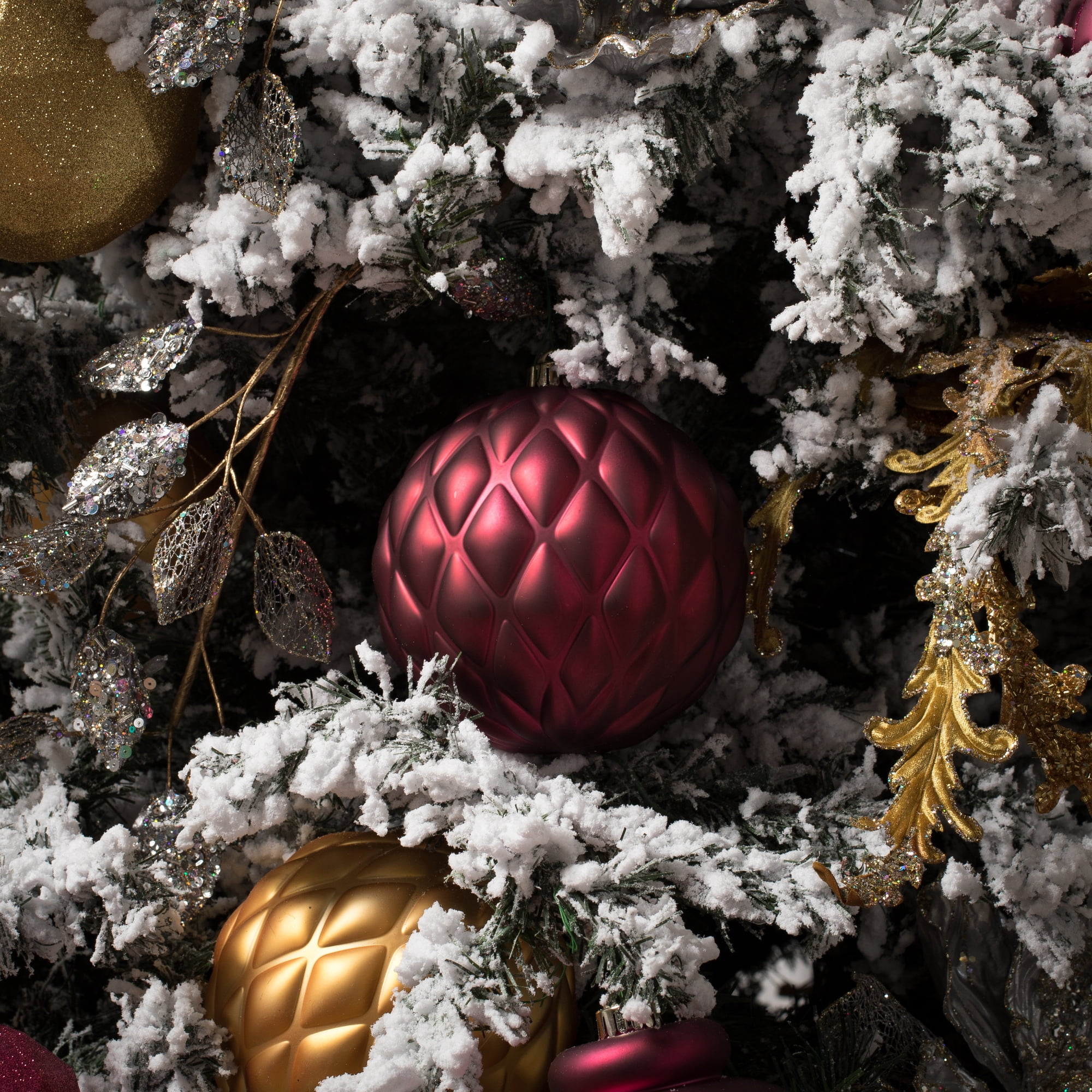 Vickerman 4 Moss Green Matte and Glitter Swirl Ball Ornament, 4 per