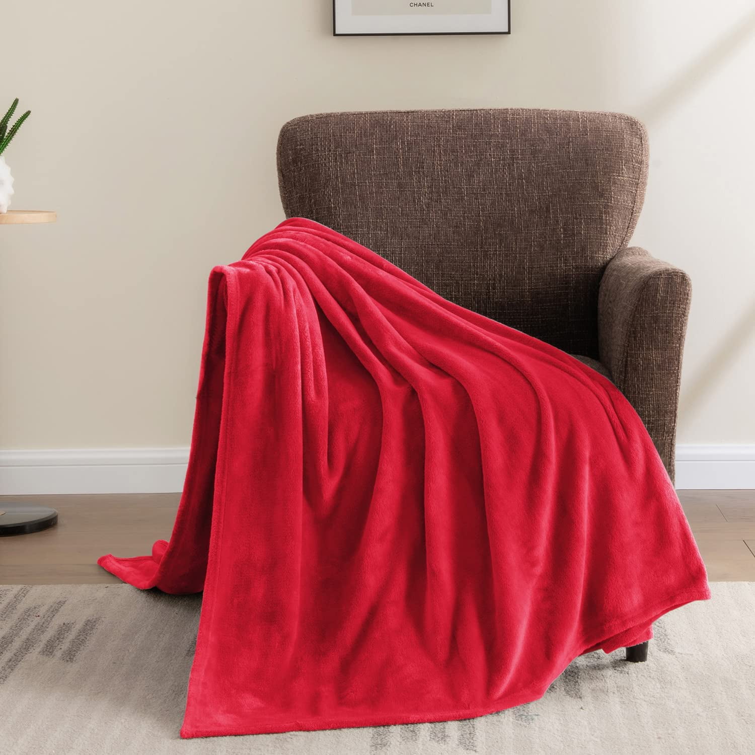 BEDELITE Fleece Blanket Red Throw Blanket for Couch & Bed, Plush Cozy Fuzzy  Blanket 50 x 60, Super Soft & Warm Blankets for Fall and Winter Red  50x60 