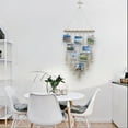 thumbnail image 1 of Fiudx Tapiz Fotográfico Colgante, Organizador de Pared Beige, Incluye 25 Pinzas de Madera, Decoración para Dormitorios y Oficinas, Ideal para Regalar, 100 X 42 Cm., 1 of 6