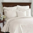 thumbnail image 2 of Historic Charleston King Charles Matelasse Queen Coverlet in Ivory, 2 of 2