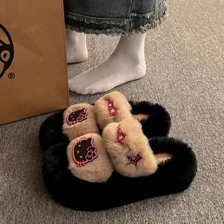 

Sanrio Hello Kitty Cute Plush Slippers for Women Outside Spring and Autumn New Home Lazy Cotton Slippers Platform Shoes 2024 New ZZ