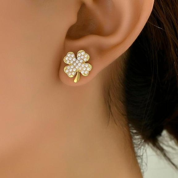 18K Gold Plated Four-Leaf Clover Stud Earrings Minimalist Design Women’s Jewelry for Daily Wear and Various Occasions