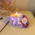 thumbnail image 4 of Velas aromáticas en frasco pequeño, 125g, pack de 4 con esencias de Naranja Sangrienta, Pera Francesa, Guisante Dulce y Flor de Loto., 4 of 6