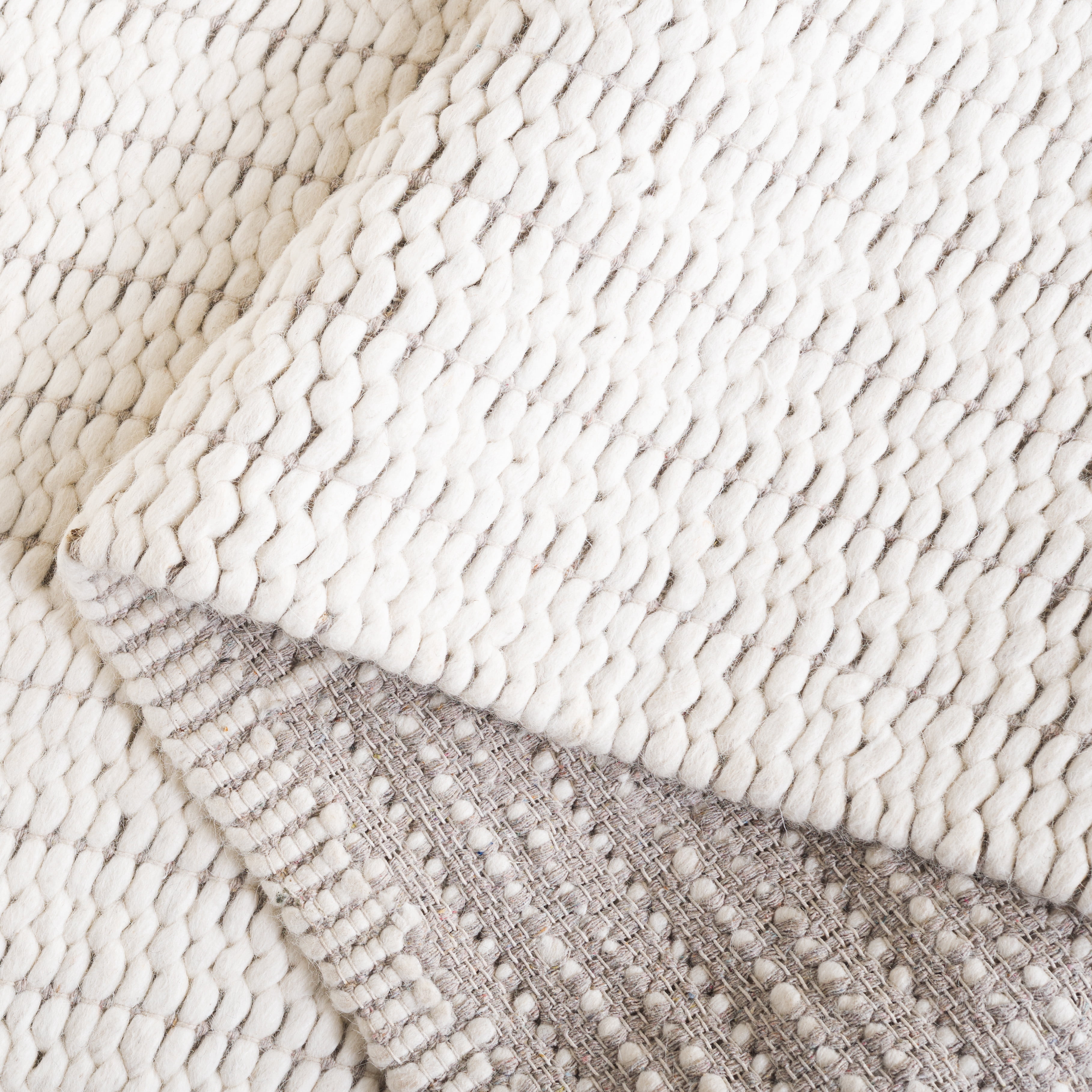 SAFAVIEH Natura Isidor Striped Area Rug, Ivory, 5' x 8'