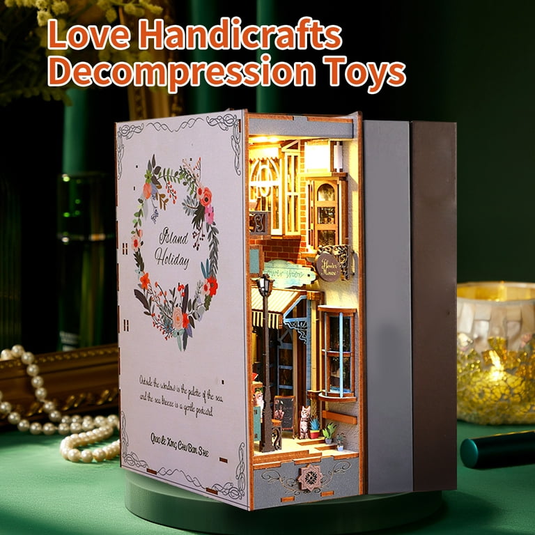  Rolife DIY Book Nook Kit Magic House, DIY Miniature Booknook  Kit 3D Creative Decorative Bookend Bookshelf Insert 3D Puzzles for Adults,  Halloween/Christmas Decorations/Gifts for Adults (Magic House) : Home &  Kitchen