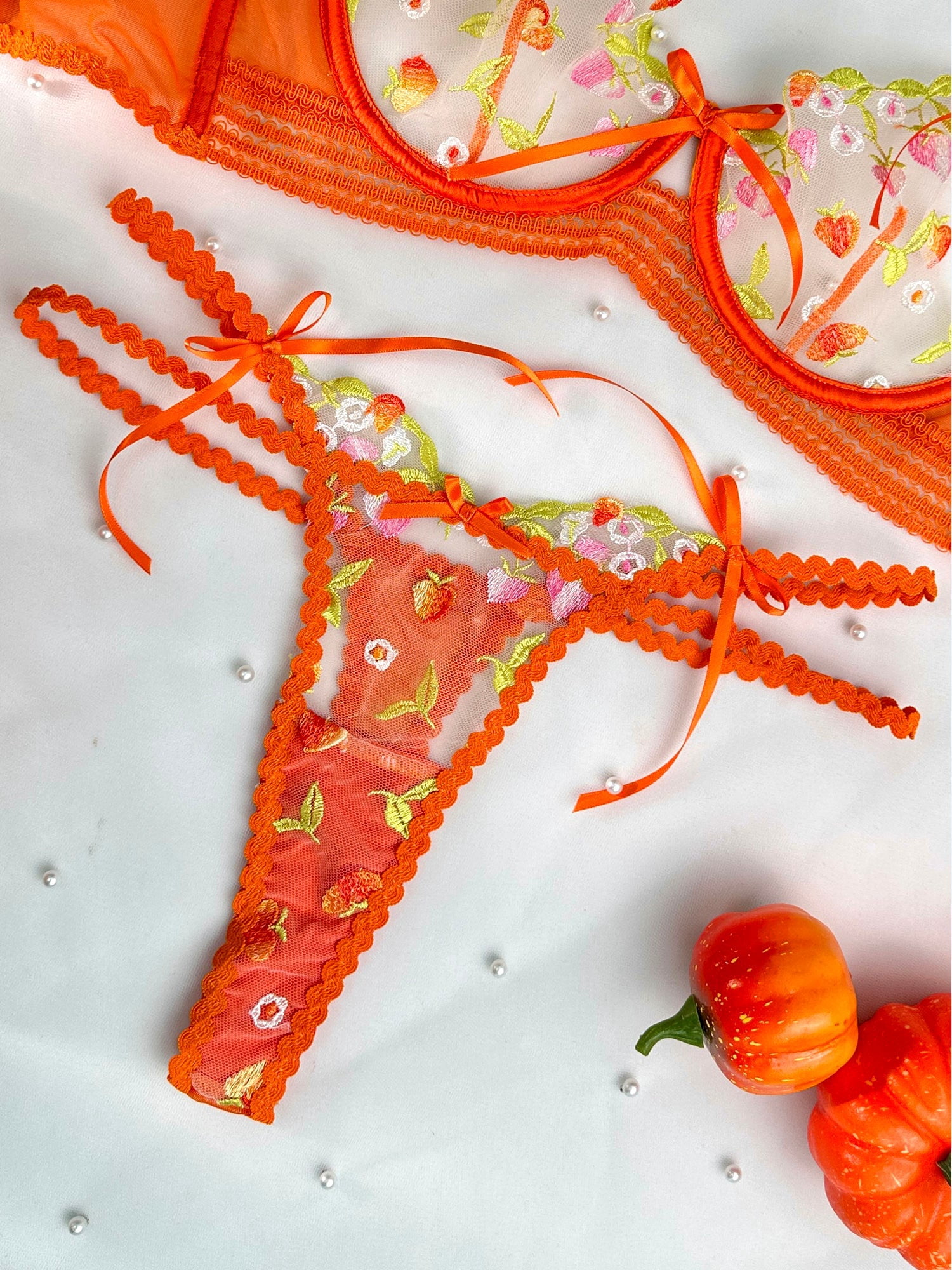 Sunny Meadow Floral Lace Lingerie Set (ORANGE, M+)