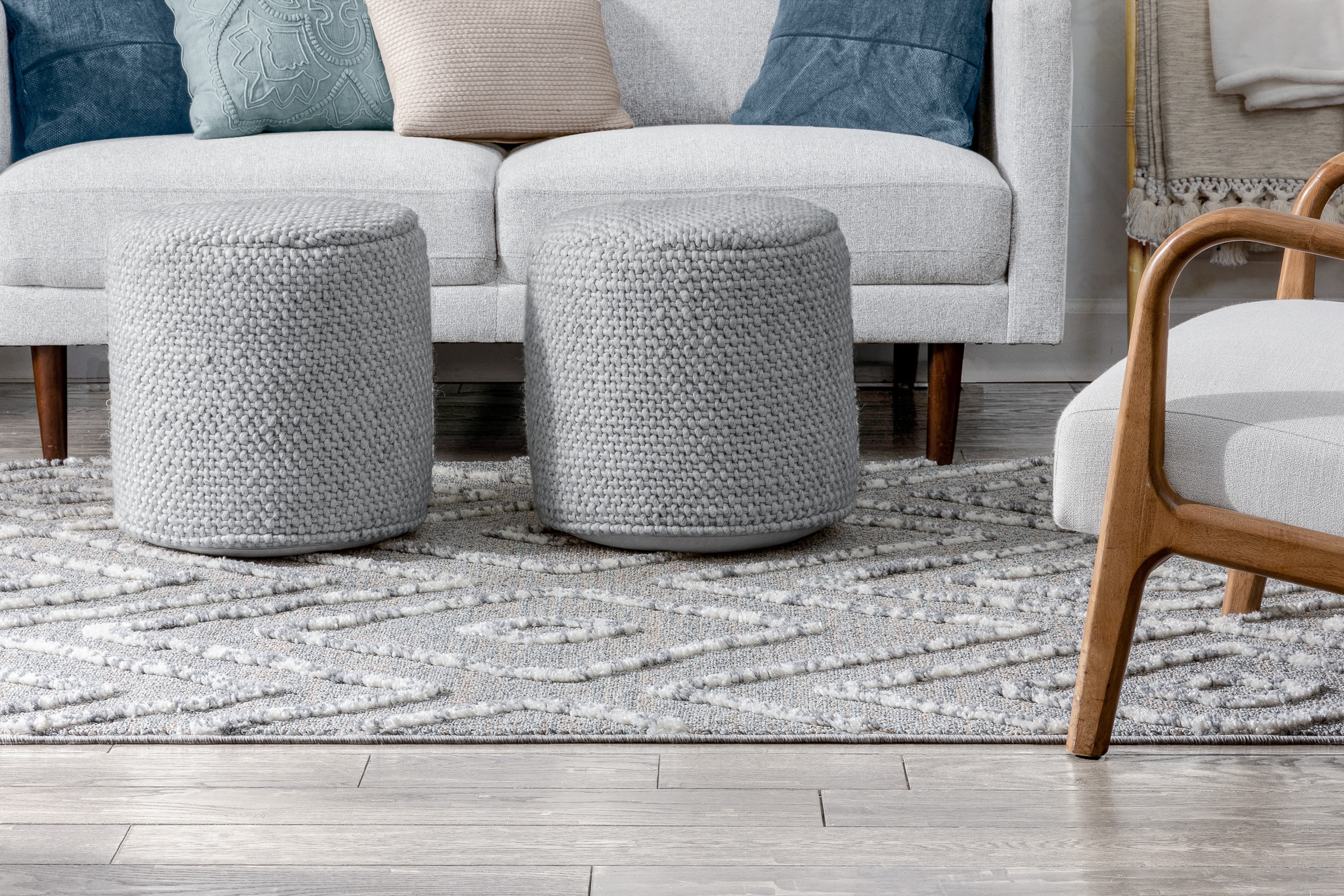 Well Woven Salem Willow Moroccan Lattice Trellis Grey High-Low Textured 5'3" x 7'3" Area Rug