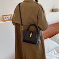 thumbnail image 2 of Bolso Hobo para Mujeres Correa Ajuste Cuero PU, 2 of 9
