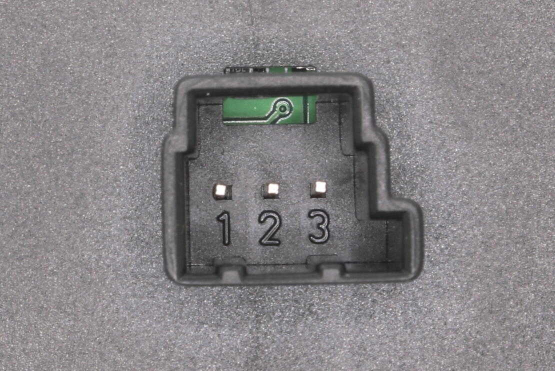 VEMO V30-73-0200 Door Window Switch
