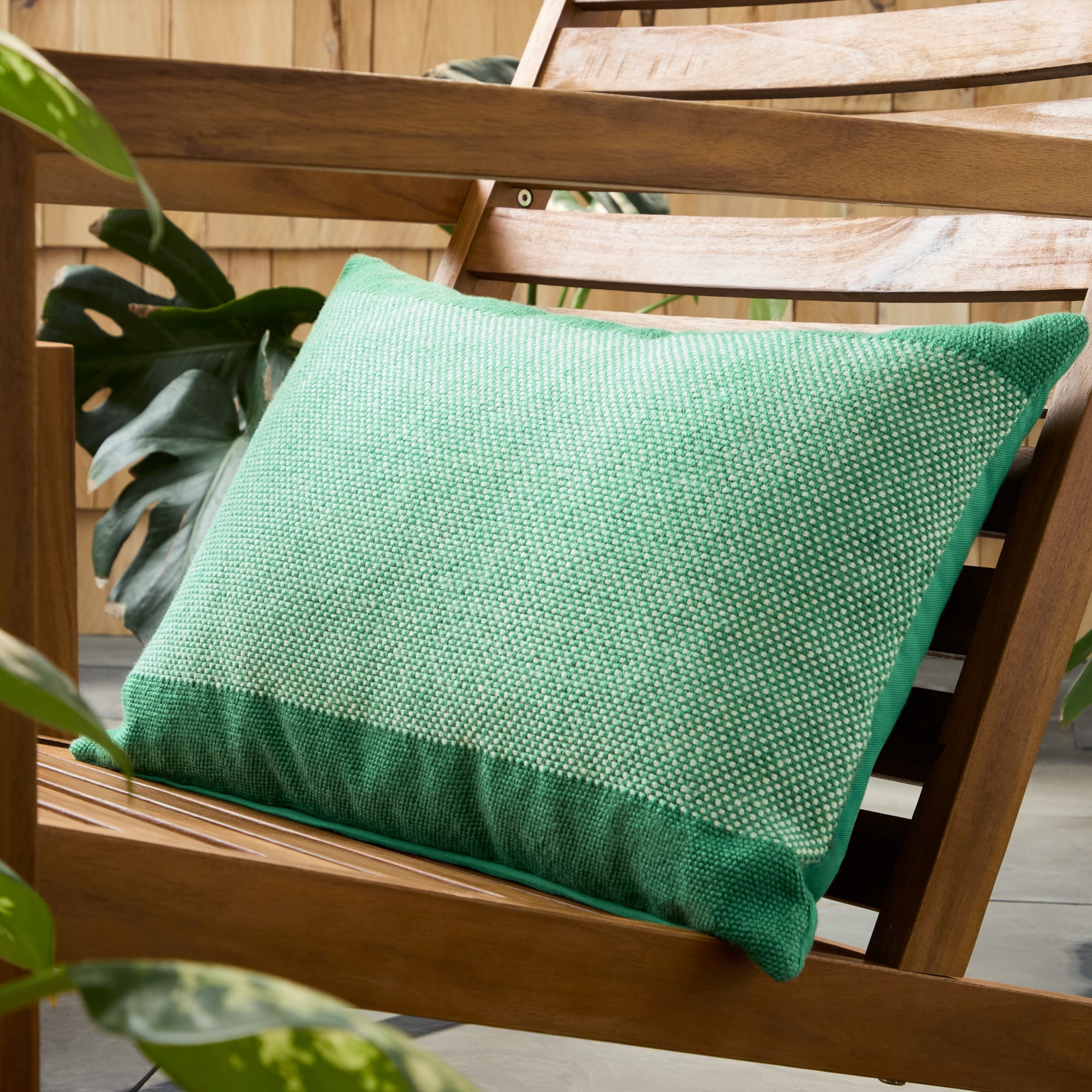 TOWN & COUNTRY TERRA Alara Solid Border Handcrafted Indoor Outdoor Decorative Pillow, 100% Recycled Materials, UV Fade Resistant, Water Repellent, Green/Ivory, 14"x20"
