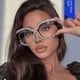 thumbnail image 2 of Montura de anteojos de montura grande con forma de búho con incrustaciones de diamantes, lentes planas, antiluz azul, montura de anteojos europea y americana, 2 of 5