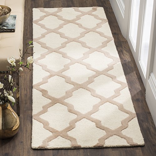 Safavieh Cambridge Collection CAM121P Handmade Trellis Premium Wool Runner, 2'6" x 16' , Ivory / Beige