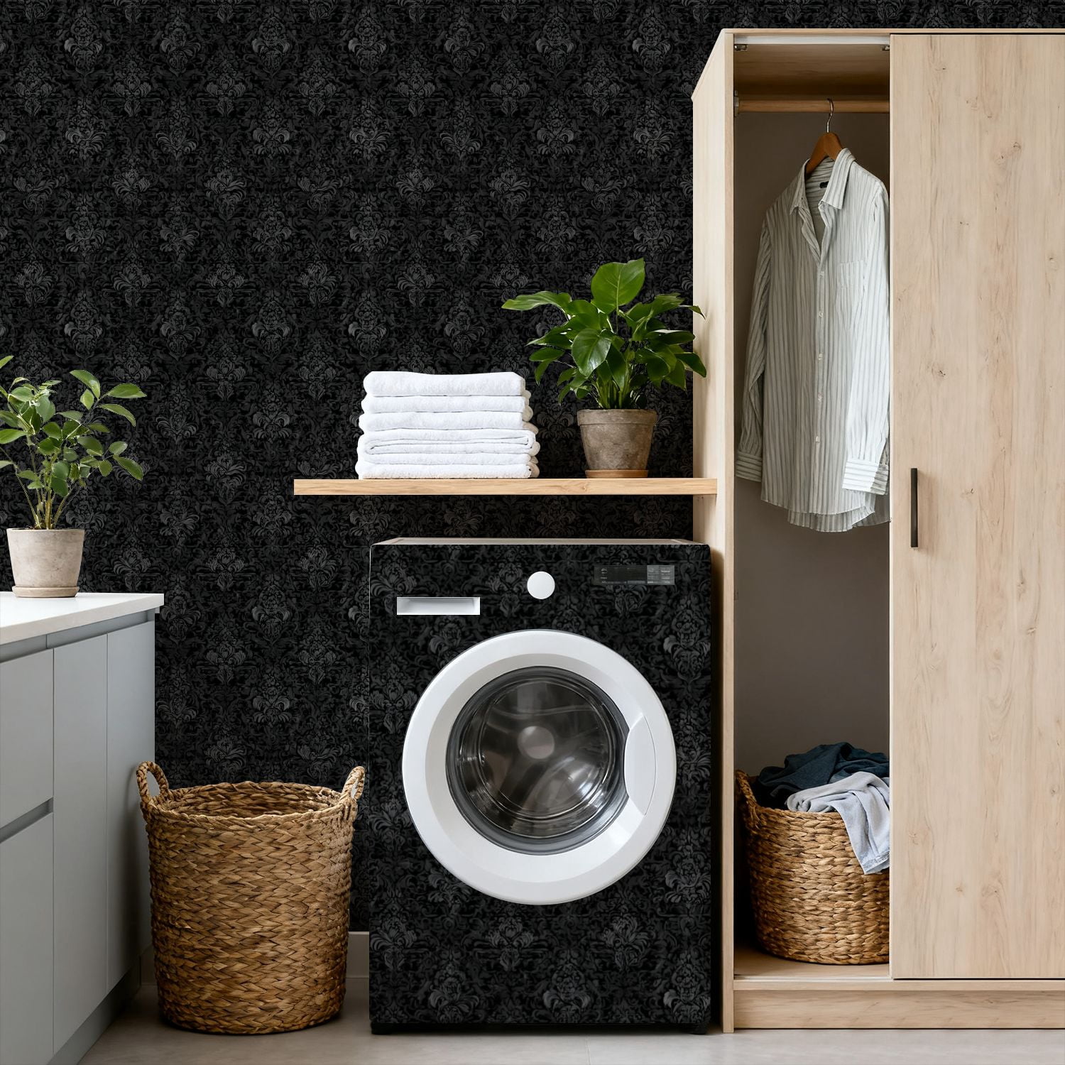 Vintage Peel and Stick Wallpaper 17.7in x 9.8ft Elegant Black Damask Ornate Floral Design Contact Paper Vinyl Waterproof Self Adhesive Wall Paper for Bedroom Shelf Cabinet Renter Friendly