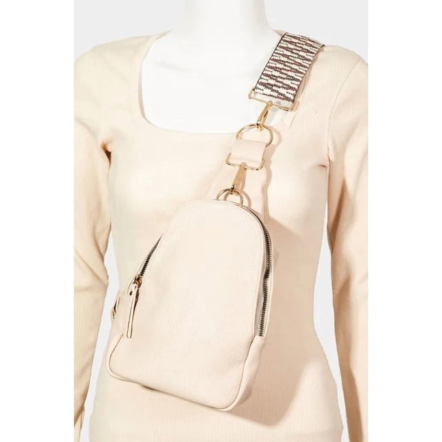 I AM A FASHION JUNKY Fame Single Strap Faux Leather Sing Bag (Ivory, OneSize)