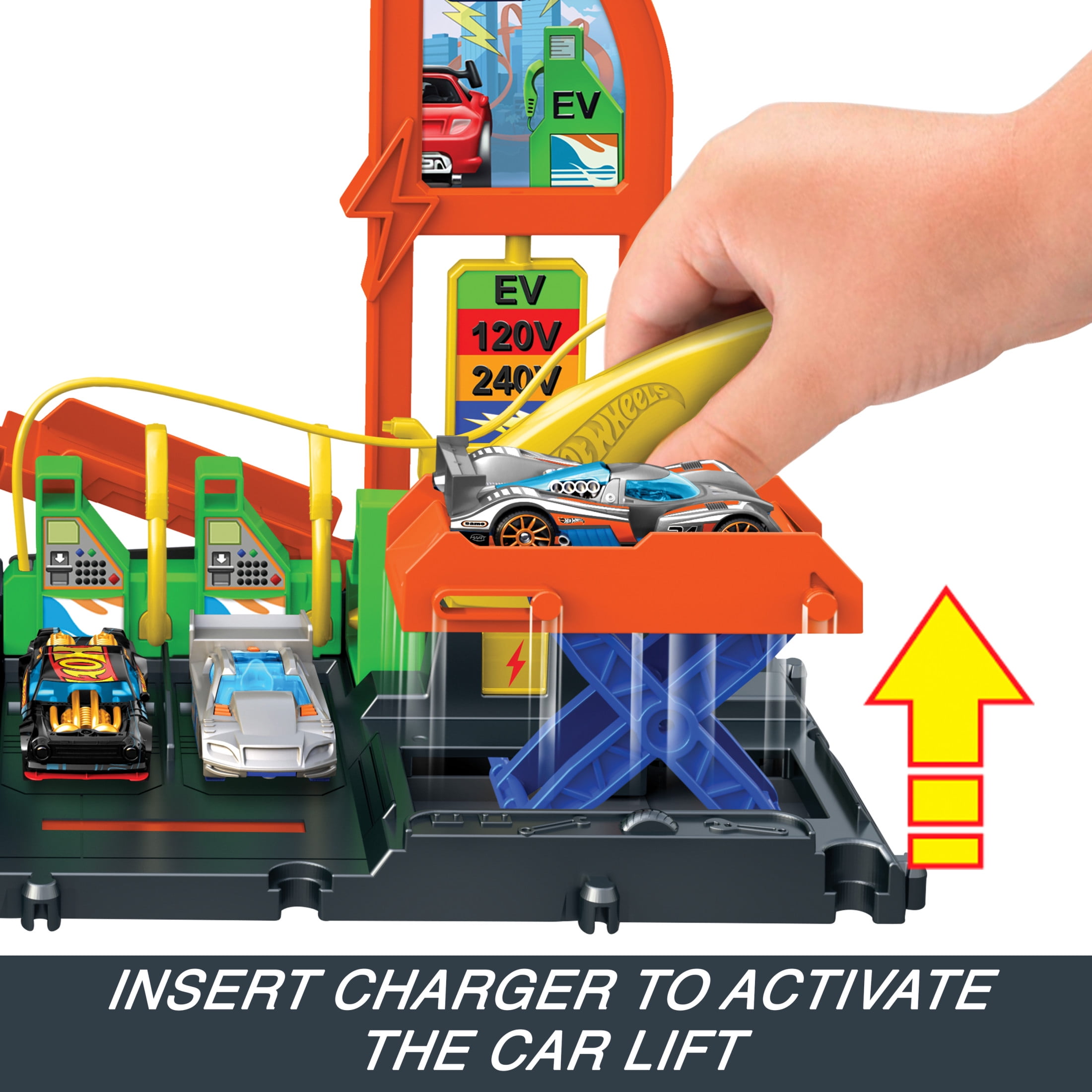 Hot Wheels City Super Recharge Fuel Station with 1:64 Scale Toy Car