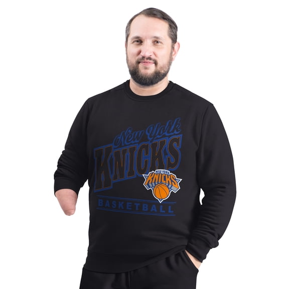 Men's G-III Sports by Carl Banks Black New York Knicks Adaptive Headliner Fleece Crewneck Sweatshirt