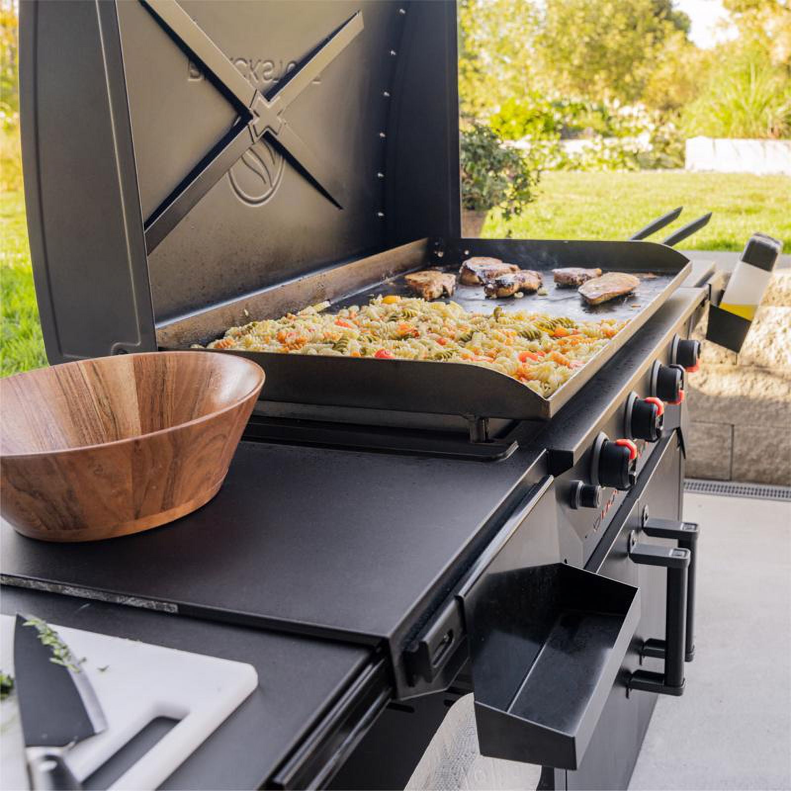 Blackstone 4 Burner Liquid Propane Outdoor Griddle with Hood Black