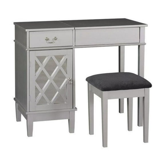 Kingfisher Lane Vanity Set in Silver Finish