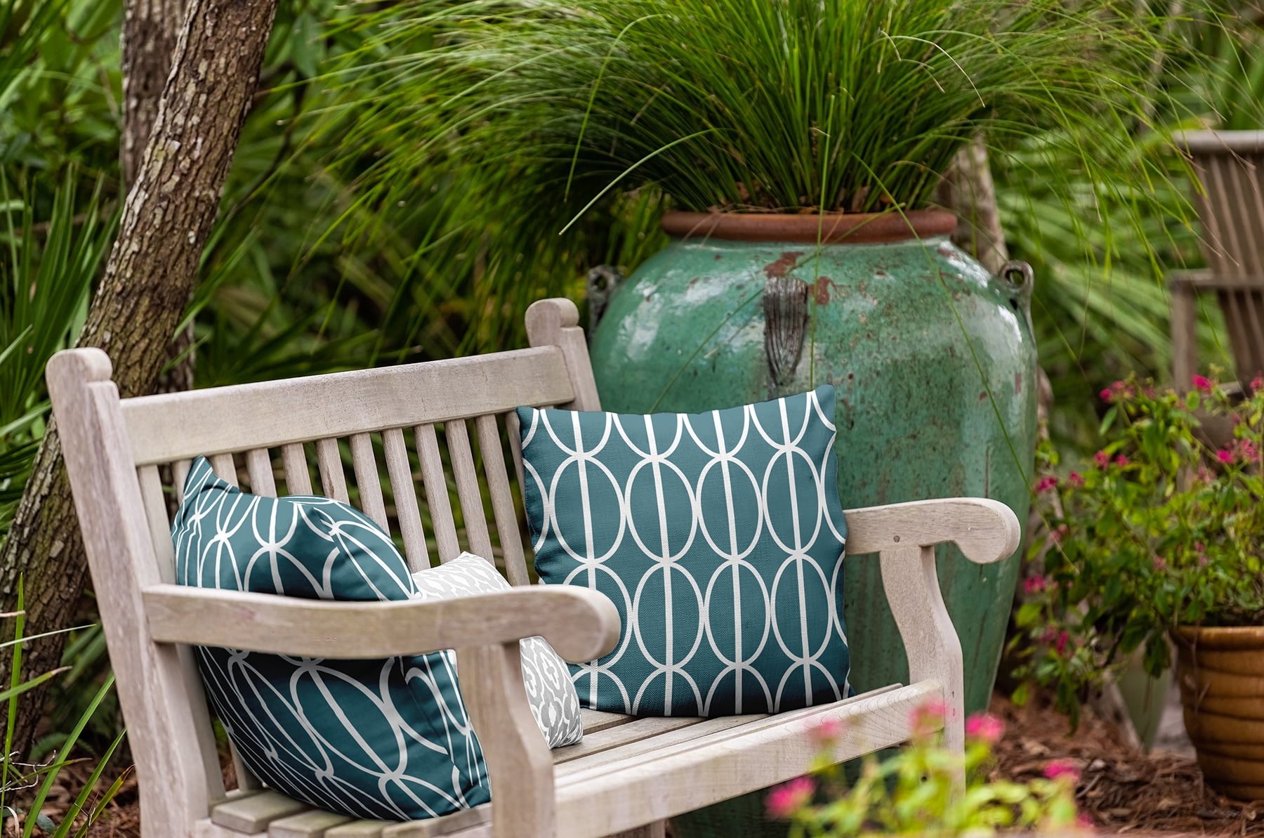 Simply Daisy 20" x 20" Ovals Go 'Round Indoor/Outdoor Throw Pillow, Mineral Blue (1 count)