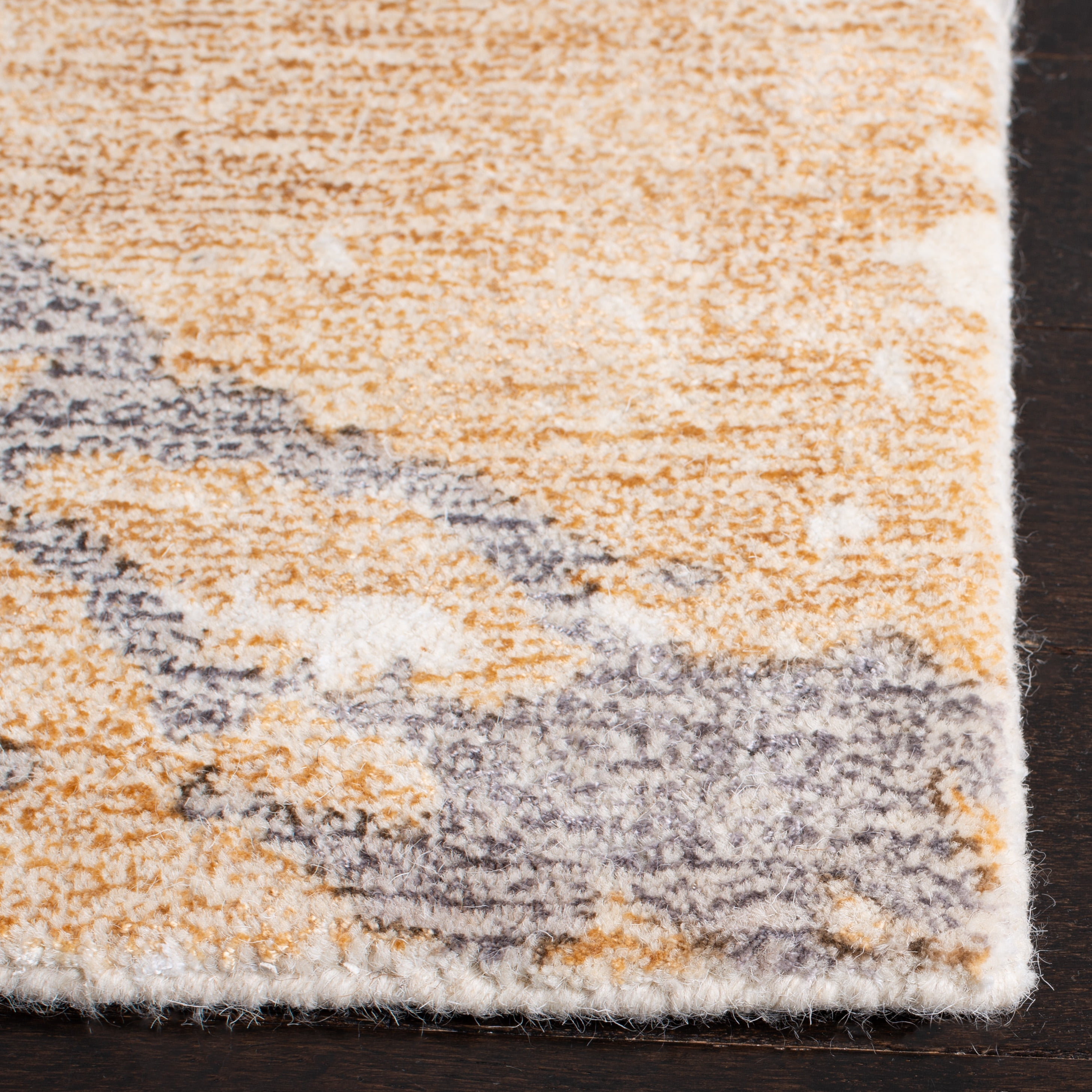 SAFAVIEH Restoration Vintage Conway Abstract Distressed Runner Rug, Gold/Ivory, 2'3" x 8'