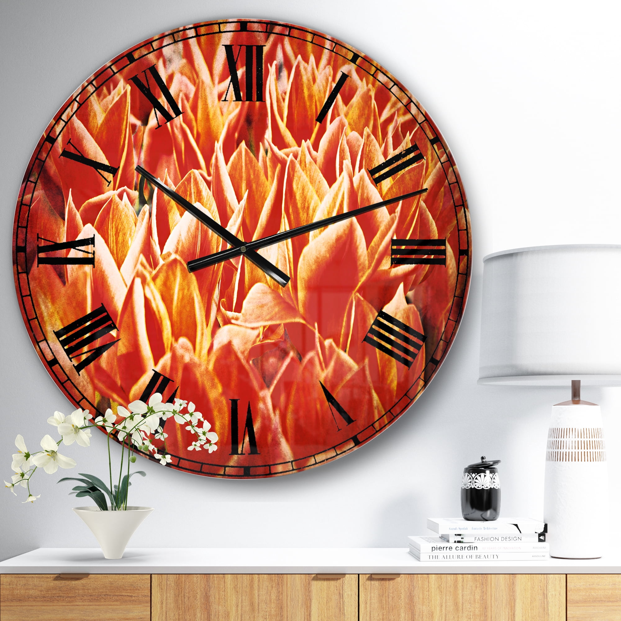 Designart 'Tulip Flowers in the Keukenhof Park' Traditional wall clock