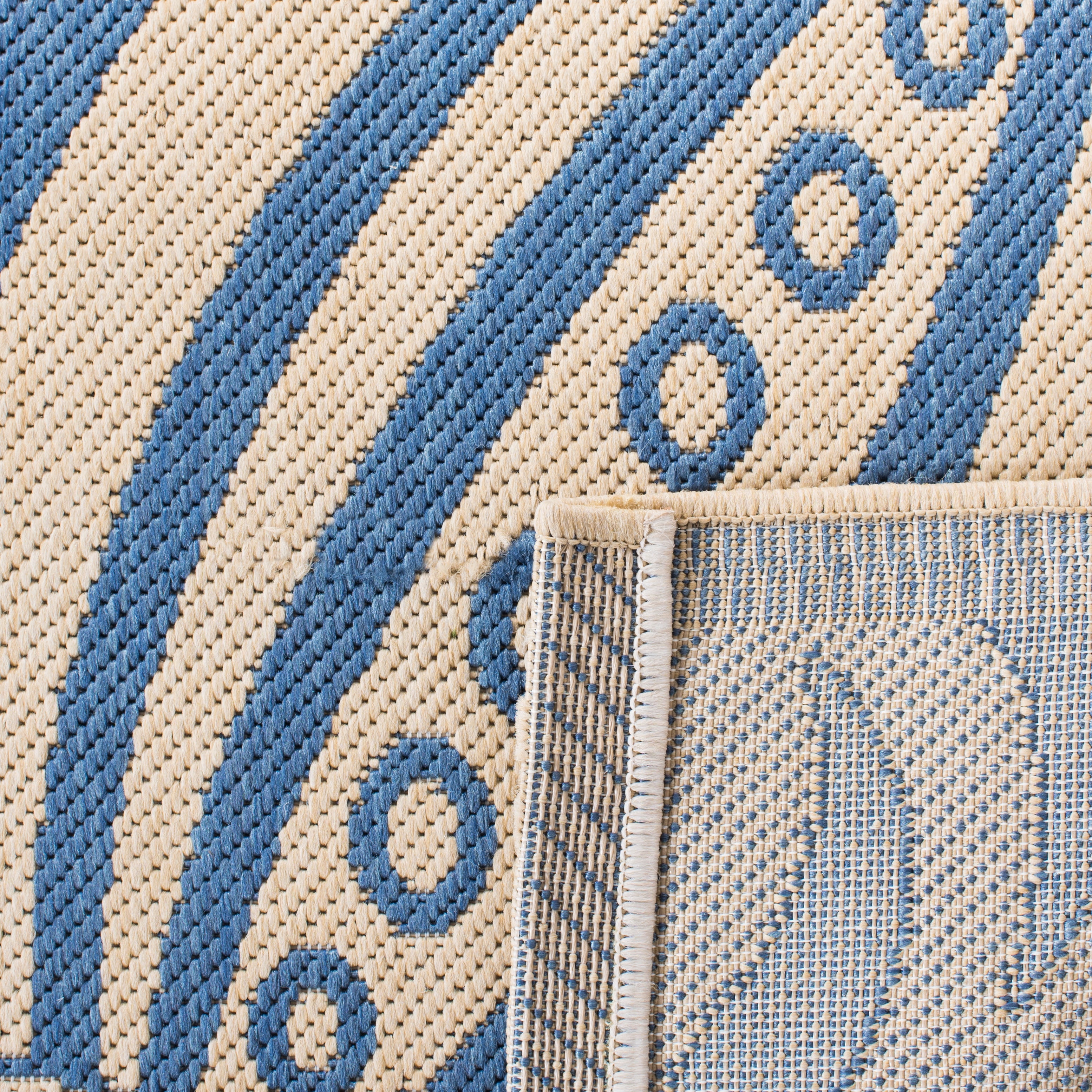 Safavieh Courtyard Crystal Floral Indoor/Outdoor Area Rug, Natural/Blue, 8' x 11'
