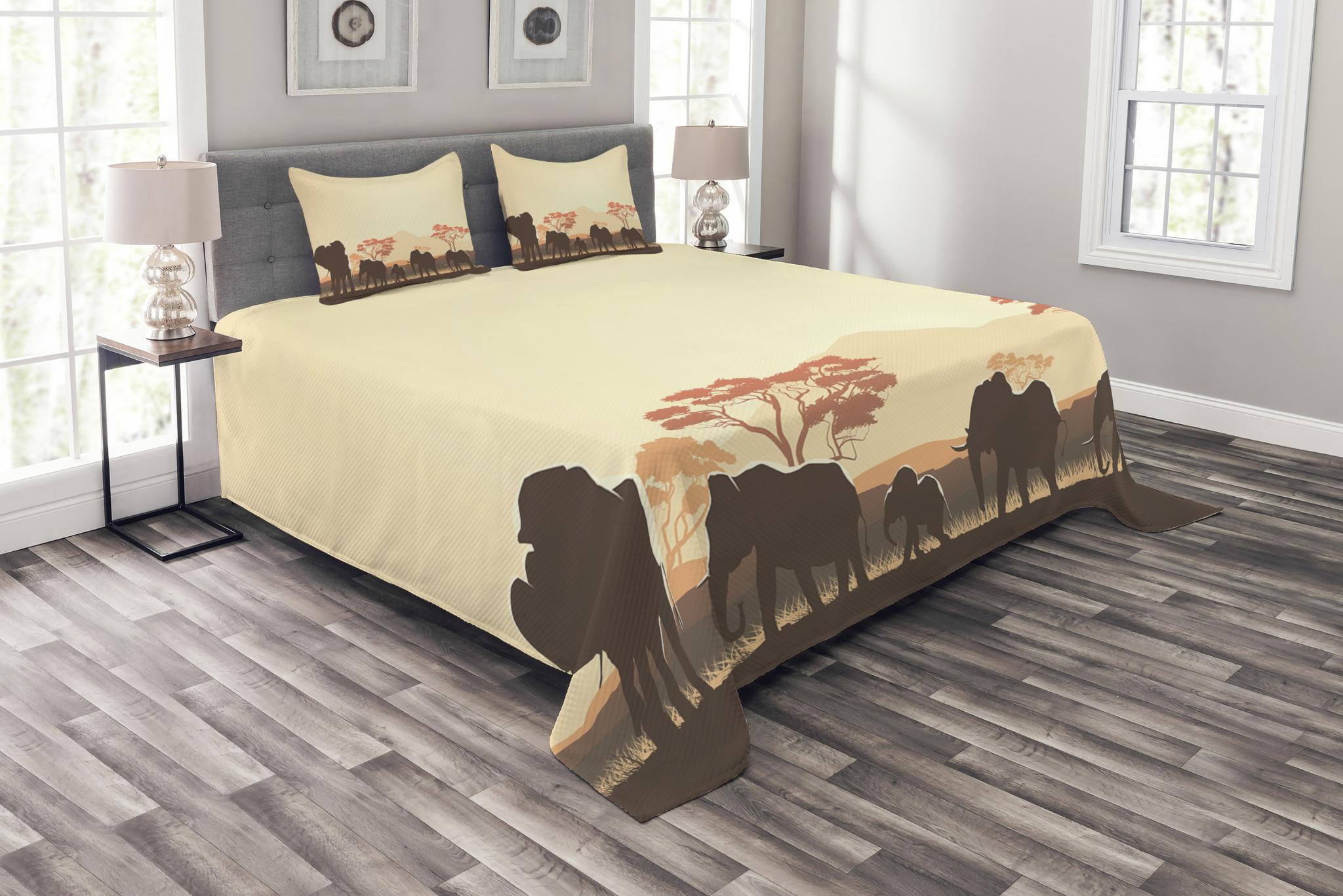 Africa Bedspread Set, African Wildlife Safari Big Animal Elephants in