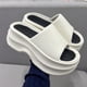 thumbnail image 3 of 2024 Nuevas zapatillas de mujer antideslizantes con suela blanda elevada, suela blanda de EVA gruesa, plataforma para el hogar, ropa de calle de una línea, sandalias de playa de verano, 3 of 3