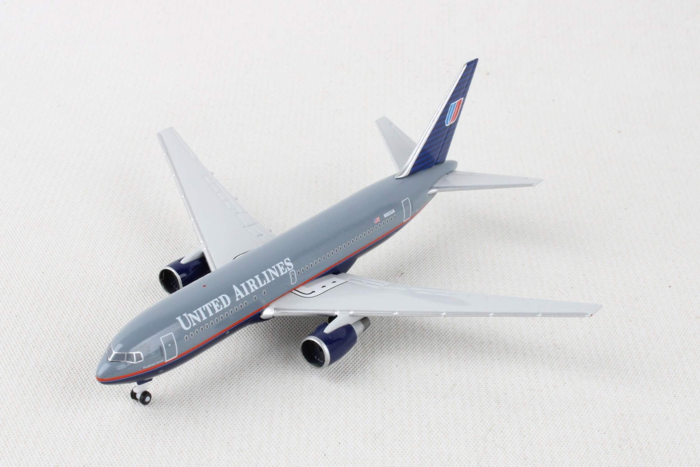 Herpa HE536738 1-500 Scale United Airlines B767-200 Model Airplane