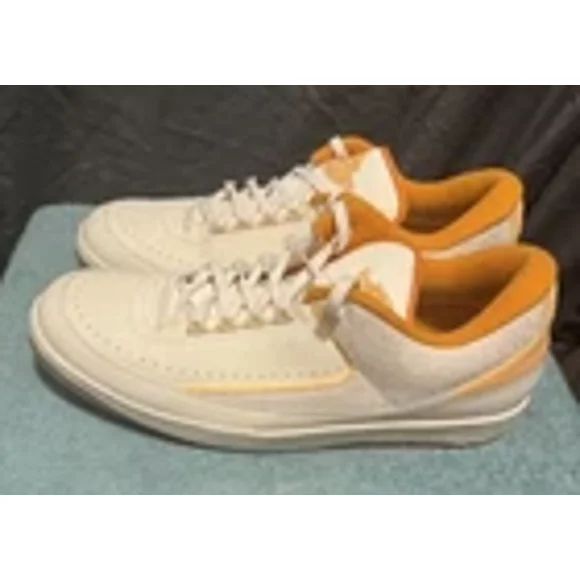 Air Jordan 2 Retro Low Men's Size 18 Sail/Melon Tint-Light Curry DV9956-118