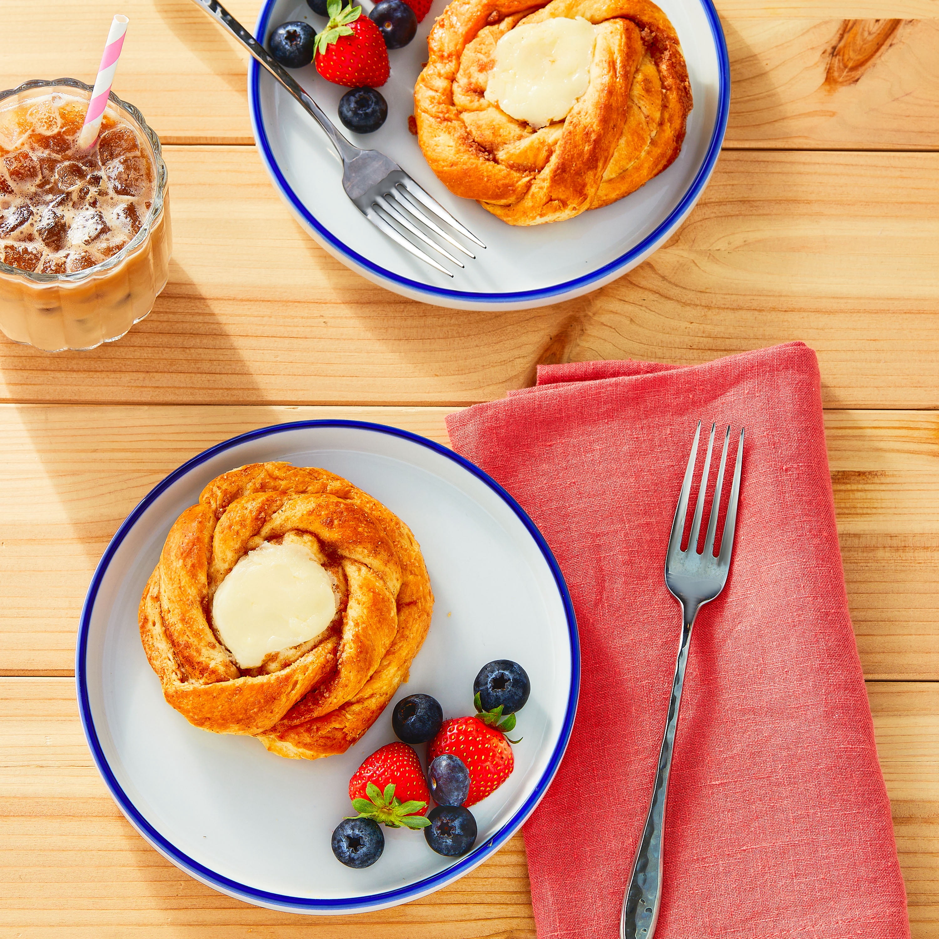 Marketside Cream Cheese Danish with Glaze, 7 oz, 2 Count (Shelf Stable)
