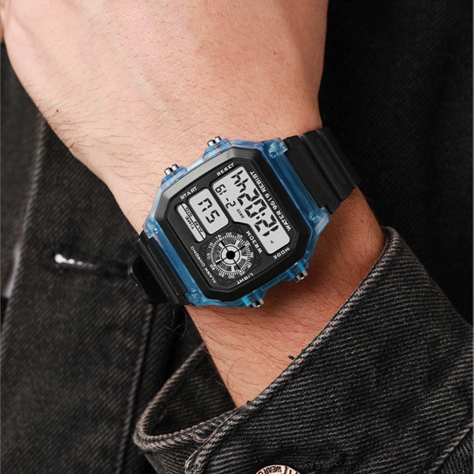 HELEVIA Montre De Sport électronique 12 24 Heures, Montre-Bracelet Numérique étanche Avec Fonction De Synchronisation D'alarme Lumineuse (Violet