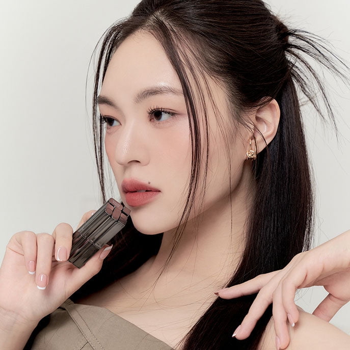 MUZIGAE MANSION Moodwear Blur Semi-Matte Velvet Lipstick