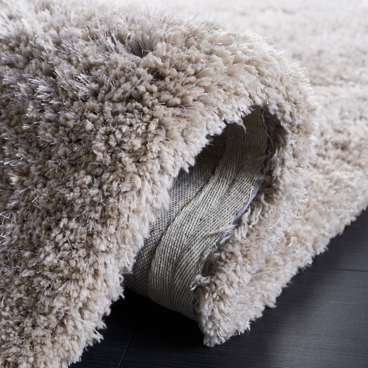 SAFAVIEH Express Juan Solid Plush Polyester Shag Area Rug, Silver, 3' x 5'