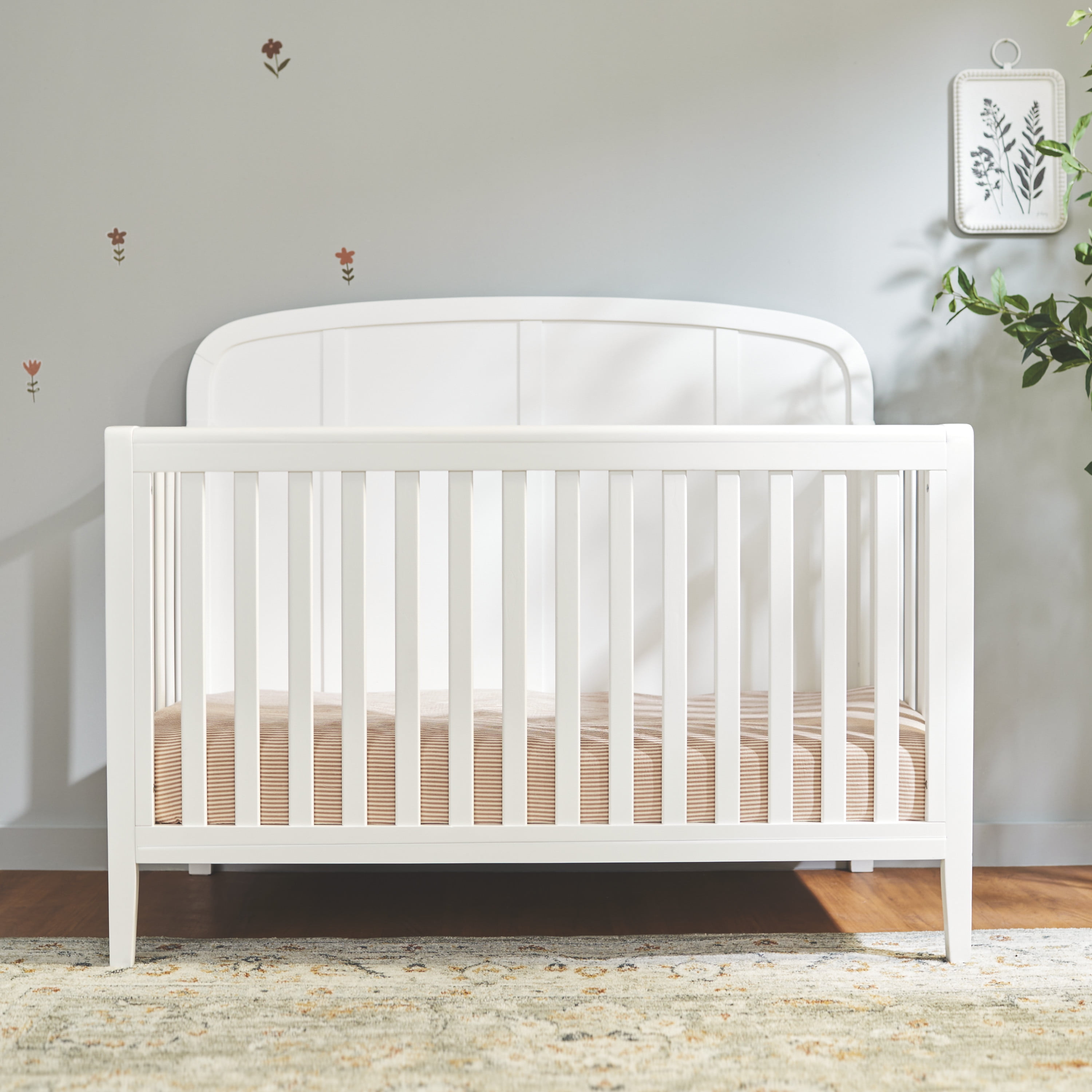 Little Seeds Briar 6-in-1 Convertible Crib, True White